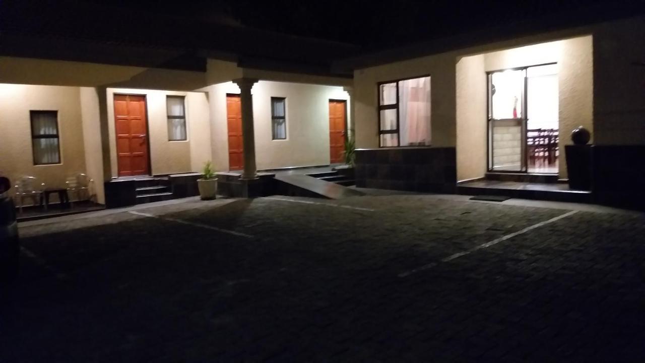 Road Stay Maseru Exteriör bild
